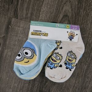 Donating Soon- Minions 4-5t 10 Pack Socks